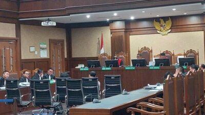 Pegawai KPK Bersaksi