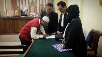 Putusan Bebas Perkara Penebangan Kayu Way Kanan Dibatalkan