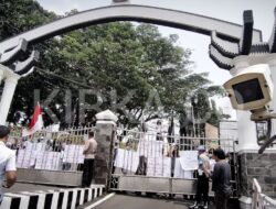 Massa Demo Tuding ada KKN di Pemkot Bandarlampung