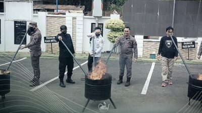 Kejari Lampung Utara Musnahkan Puluhan Gram Sabu
