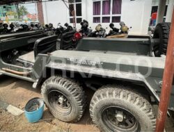 Kejari Metro Lelang 2 Unit Mobil Jeep