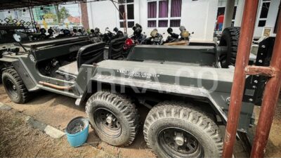 Kejari Metro Lelang 2 Unit Mobil Jeep