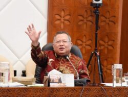 Pemeriksaan Sudin di KPK Tertunda