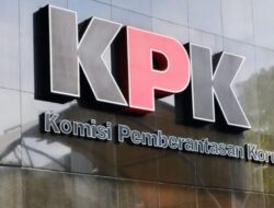 Catatan Keuangan Disita KPK Usai Geledah Rumah Sudin