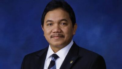 Pemeriksaan Achsanul Qosasi