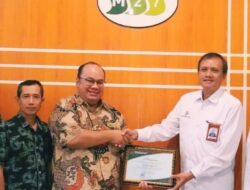 Survei Statistik Industri Manufaktur Tahun 2023: BPS Jawa Timur Berikan Penghargaan kepada PT Mitratani Dua Tujuh