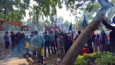 LAKRI Tuntut Walikota Depok Buka Jalur Optimalisasi PPDB