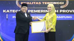 Lampung Juara Layanan Publik! Jihan Nurlela Angkat Trofi Ombudsman RI