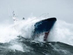 Selat Sunda Mengamuk, Truk Terguling di Kapal, ASDP Bakauheni Perketat Keamanan