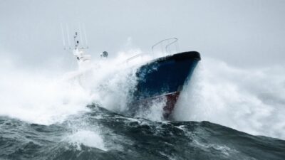 Selat Sunda Mengamuk, Truk Terguling di Kapal, ASDP Bakauheni Perketat Keamanan