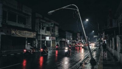 Kota "Gelap" Tapis Berseri: Saat Lampu Jalan Mati di Pusaran Ego Birokrasi