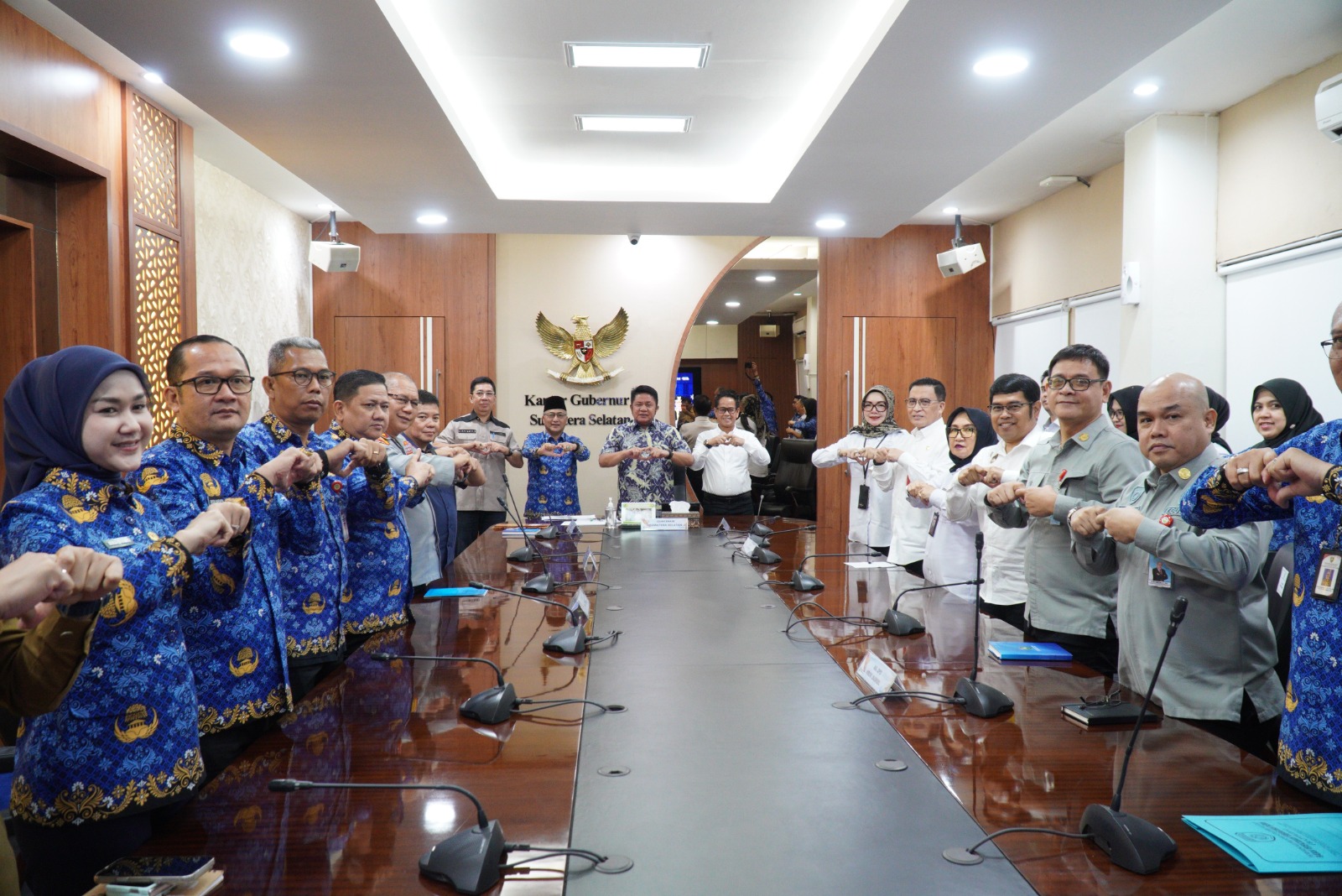 Sertifikat HPL yang diterbitkan ini memberikan landasan hukum yang kuat bagi pemanfaatan lahan pelabuhan.