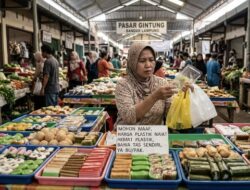 Imbas Konflik Global, Harga Plastik Pukul Usaha Kecil di Lampung