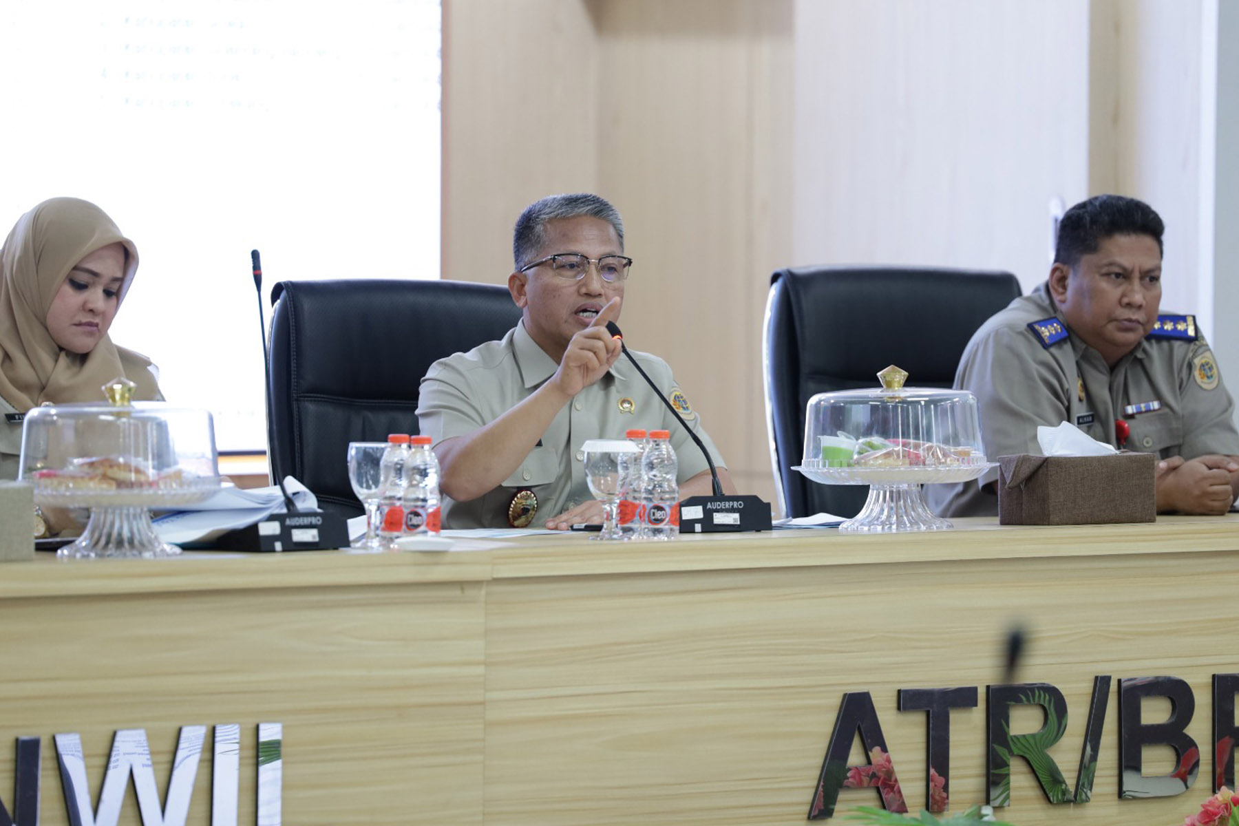 Kantor Wilayah BPN Provinsi Sulawesi Selatan mempercepat sertifikat tanah wakaf, rumah ibadah, dan Masyarakat Berpenghasilan Rendah.