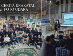 Tolak Narasi Horor Bencana, Warga Lampung Bingkai Sisi Lain Anak Krakatau Lewat Foto Udara